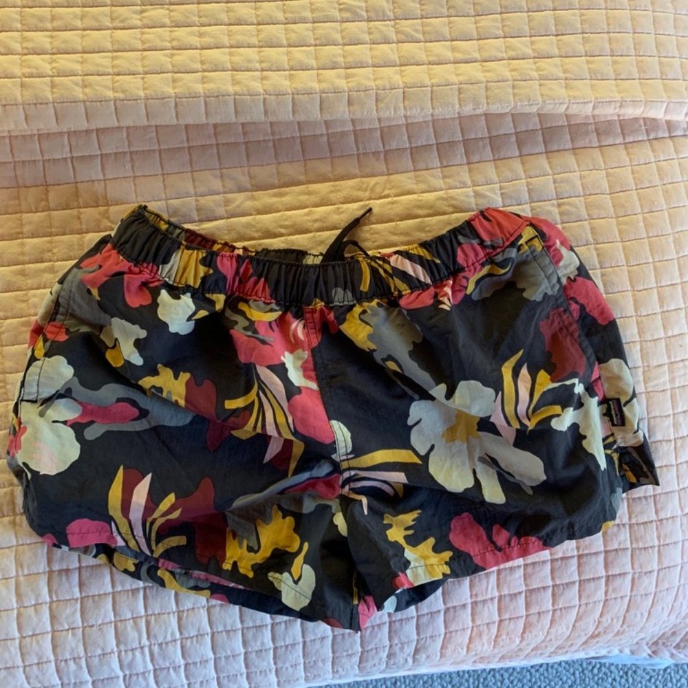 Patagonia W's Barely Baggies